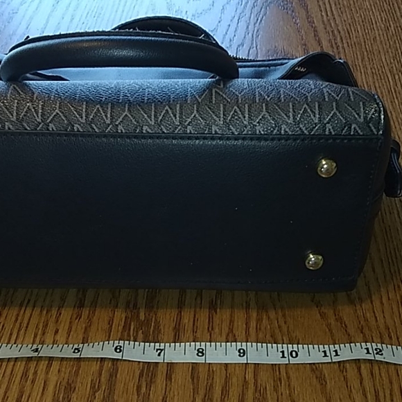 Mark New York hand bag.purse - Picture 14 of 14